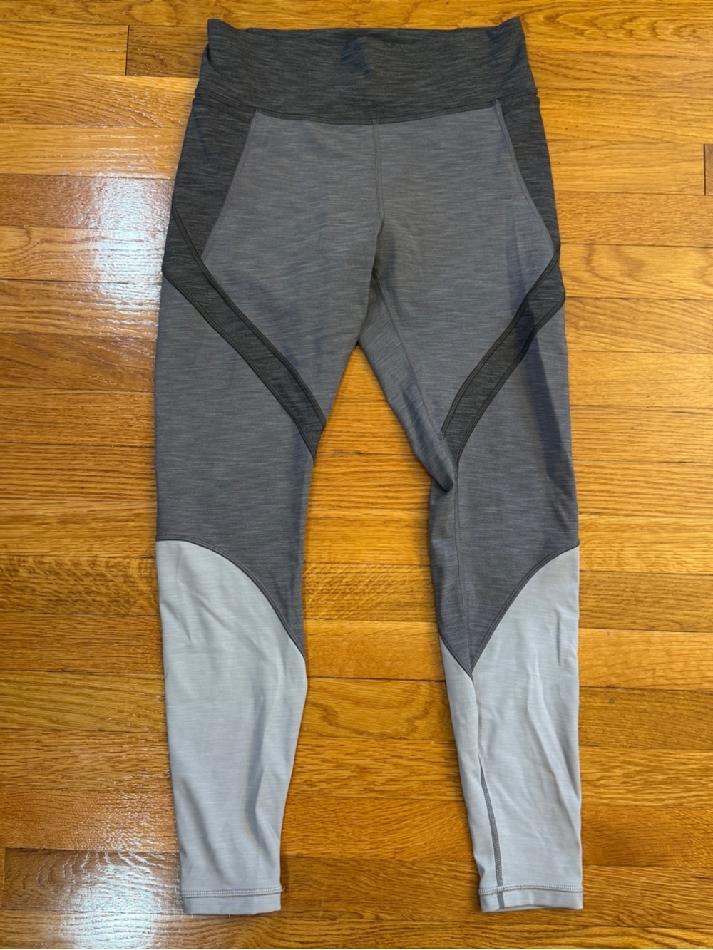 Lululemon Early Extension HR Tight Heathered Black/Titan/Silverscreen - Size 10